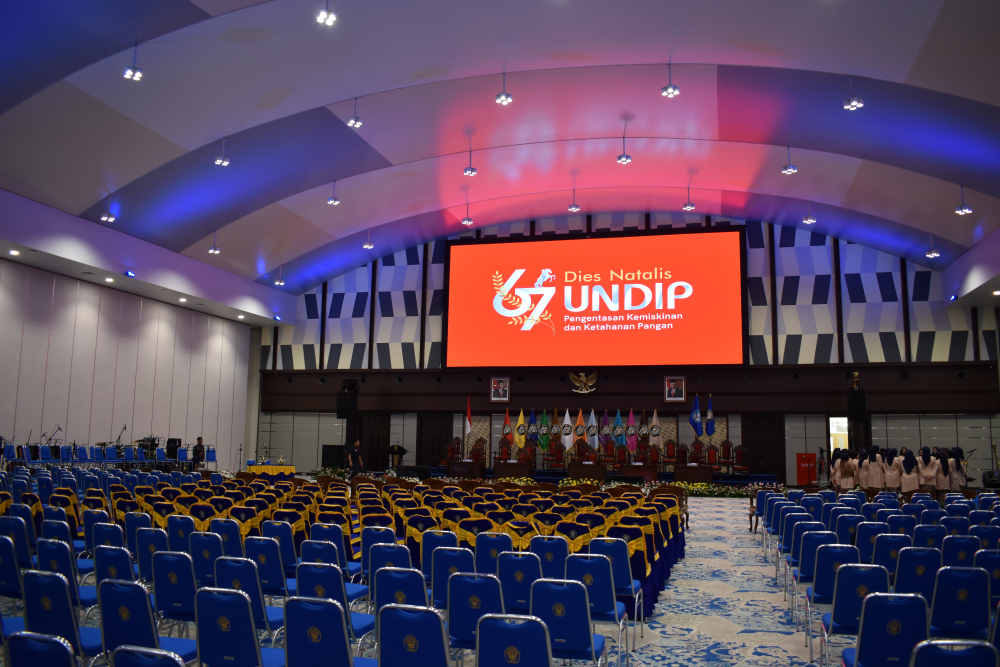 PAMERAN PRODUK INOVASI UNDIP TURUT MENYUKSESKAN  DIES NATALIS UNDIP KE-67
